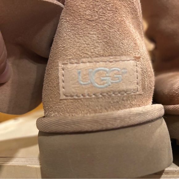 UGG Classic Mini Twist Boots with Plush Lining - Picture 7 of 11